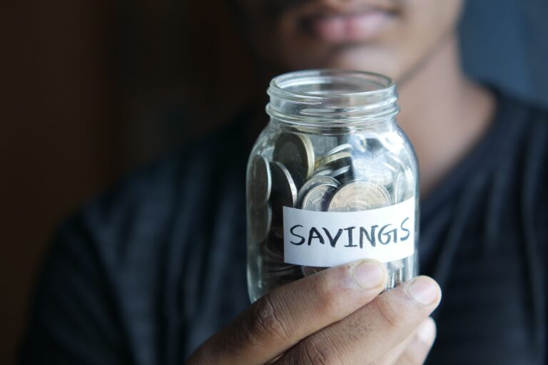 Épargne salariale : vers des cotisations sur la part au-delà de 3 000 € par an ?